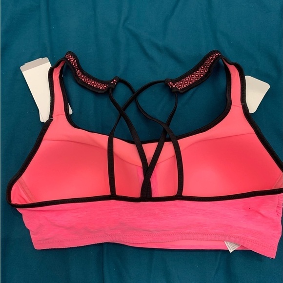 HANES X-Temp Strappy Pullover
Wirefree Bra - Picture 4 of 7